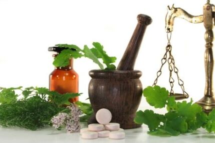 Folk Heilmittel mat Celandine fir Warzen